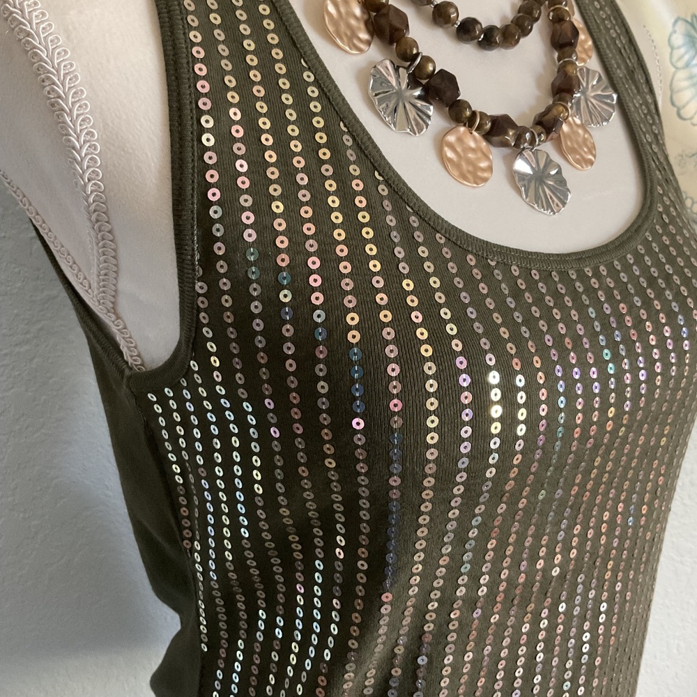 Sparkling Tank Top - Picture 2 of 5